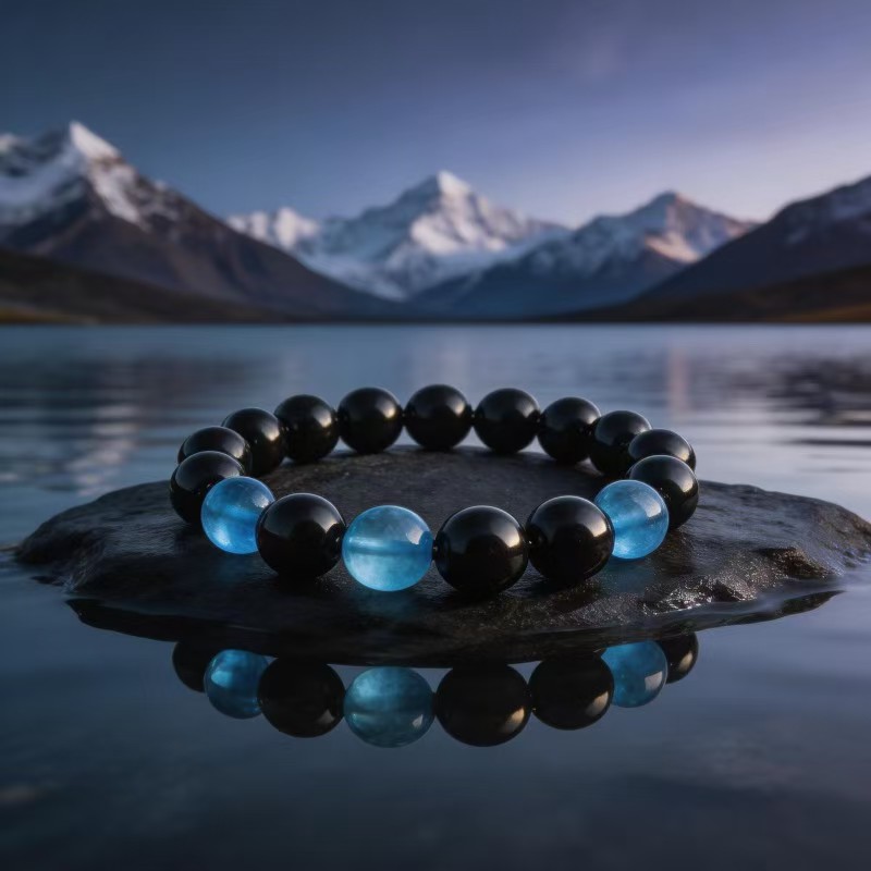 Nine-Eyes Dzi Bead Silver Ear Studs product image showing Please refer to the product description and inquiry confirmation for final details. and Please refer to the product description and inquiry confirmation for final details.